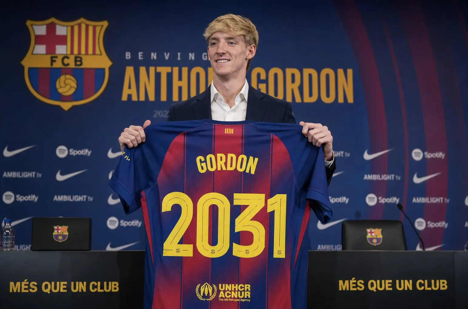 Anthony Gordon Signs for Barcelona in a Deal Worth Up to €80 Million